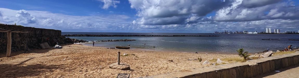 Praia dos Milagres